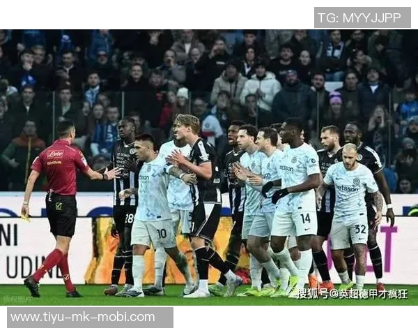 阿坎吉称赞阿森纳实力强劲但仍认为拜仁是欧洲最强球队